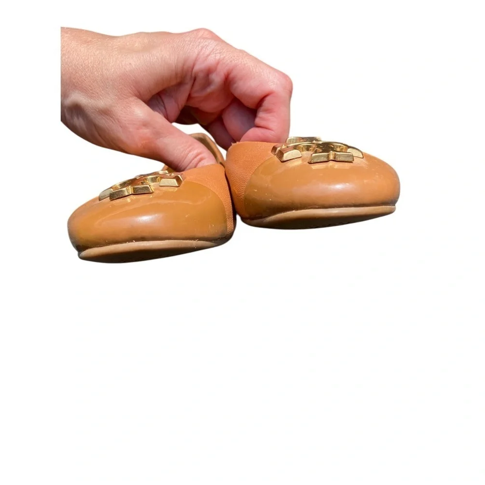 Tory Burch Tan Leather Flats Sleek Minimalist Design size 7.5